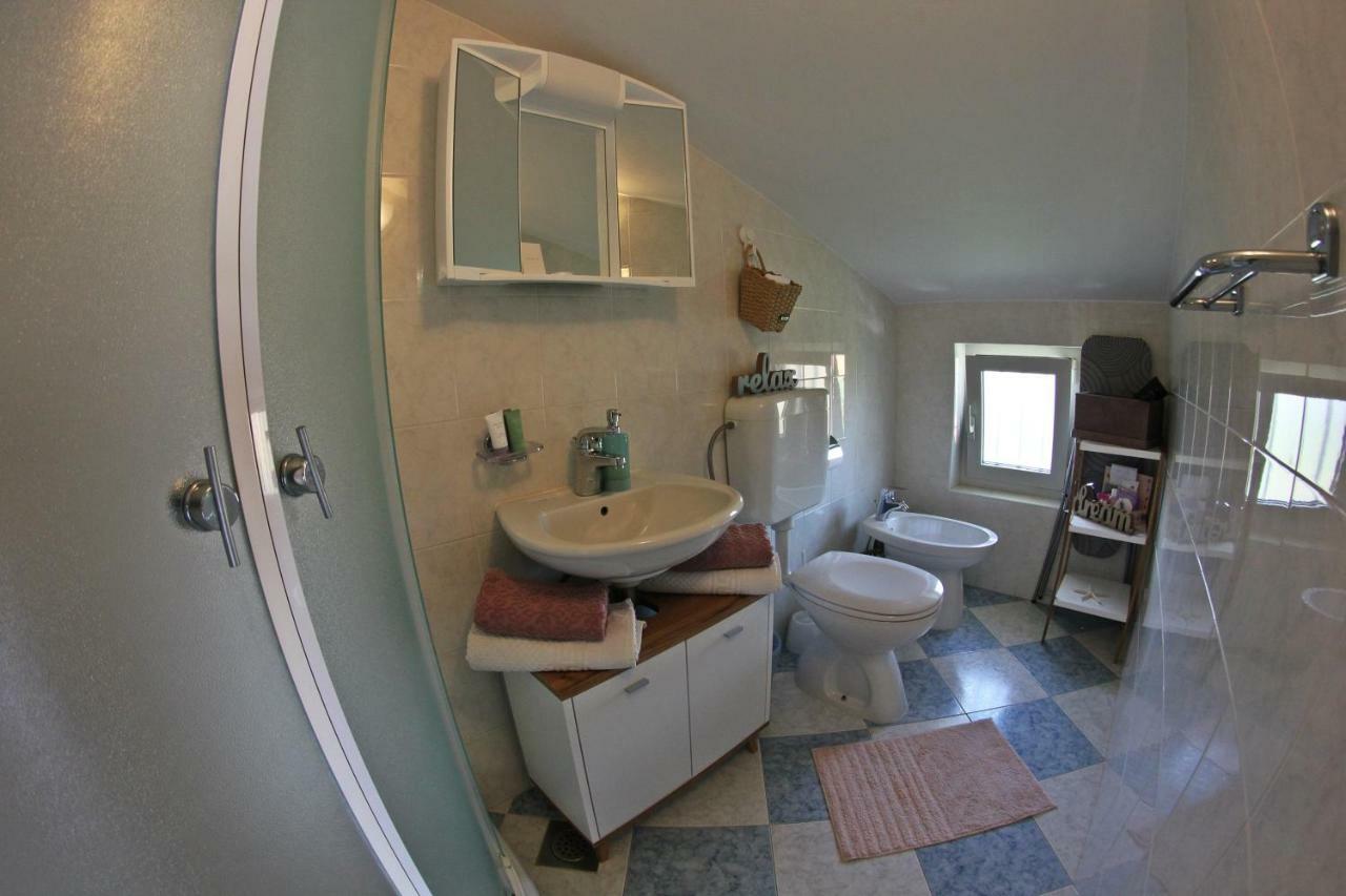 Room And Apartment Doris Lovrecica  Ngoại thất bức ảnh