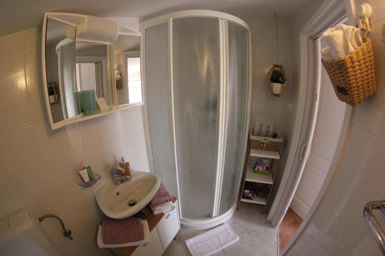 Room And Apartment Doris Lovrecica  Ngoại thất bức ảnh