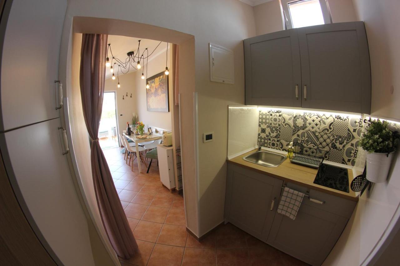 Room And Apartment Doris Lovrecica  Ngoại thất bức ảnh